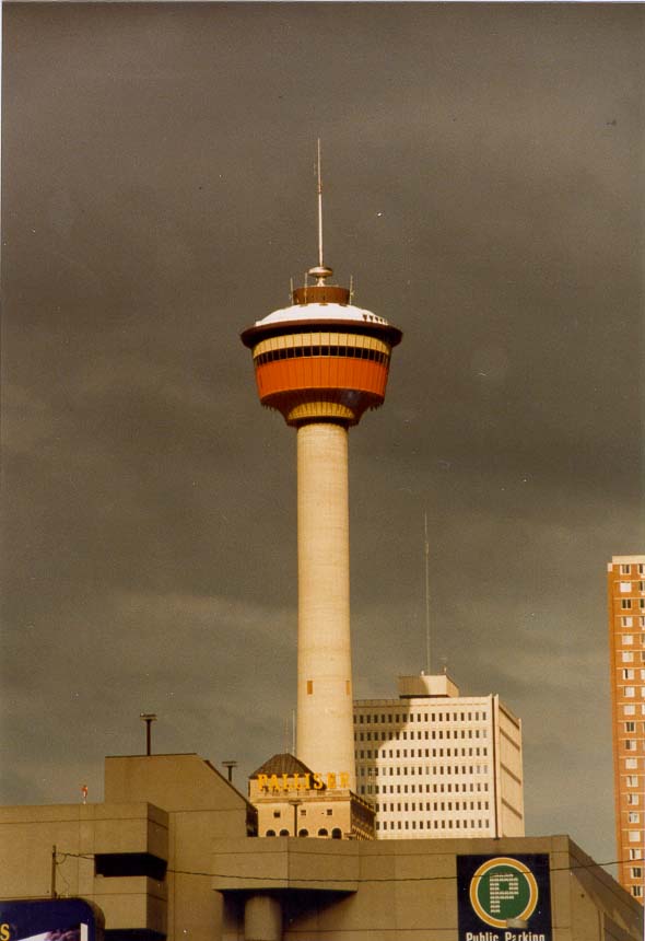 Statue of Wayne Gretzky at the